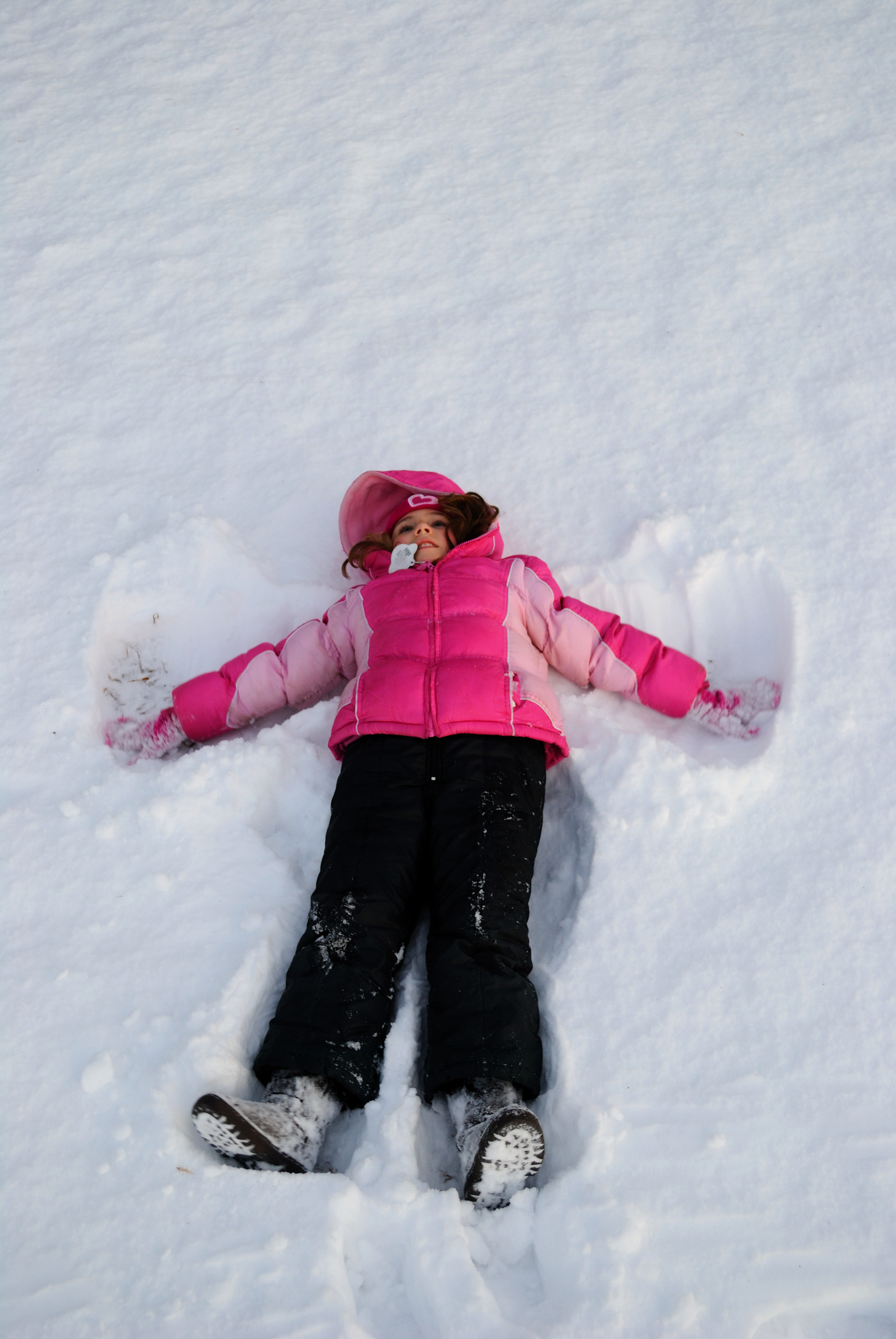 Snow angel (5395063137) (2)