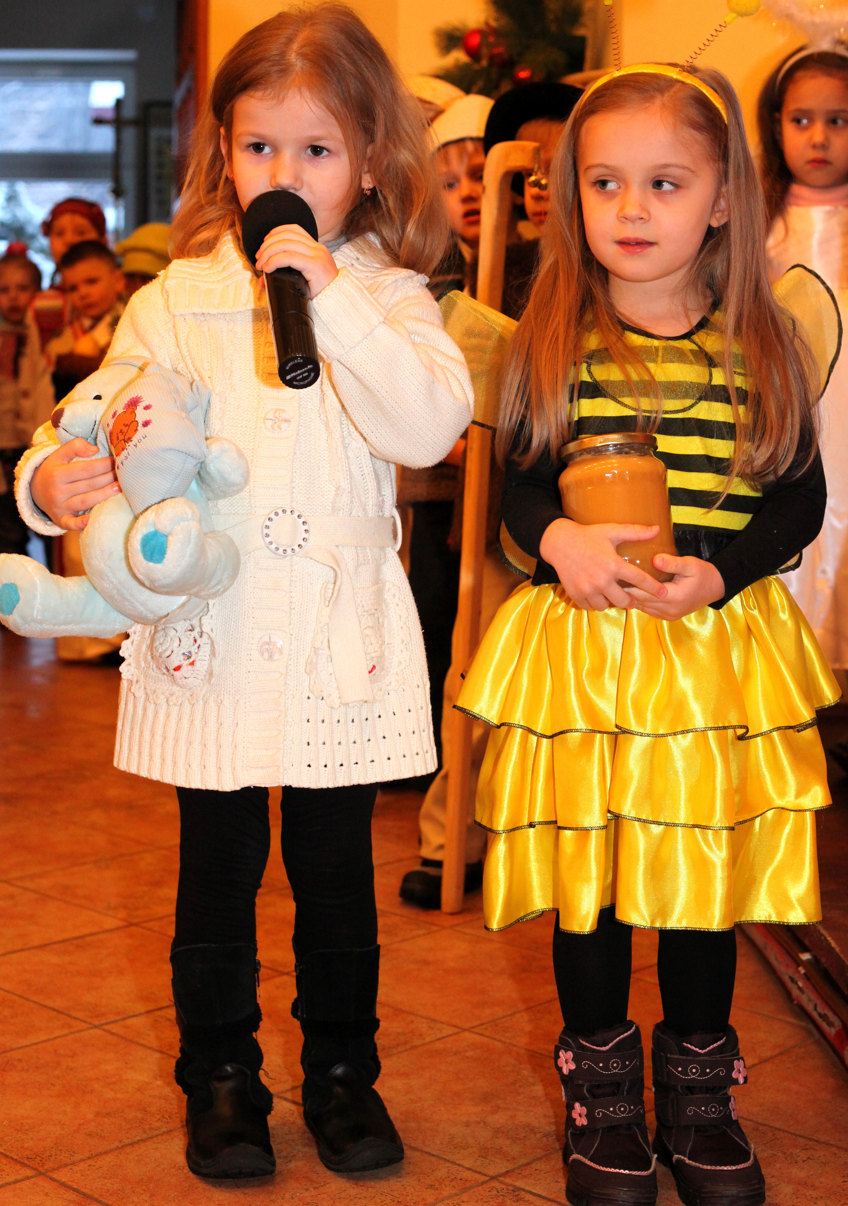 the nativity performance in a Catholic kindergarten, photo 9