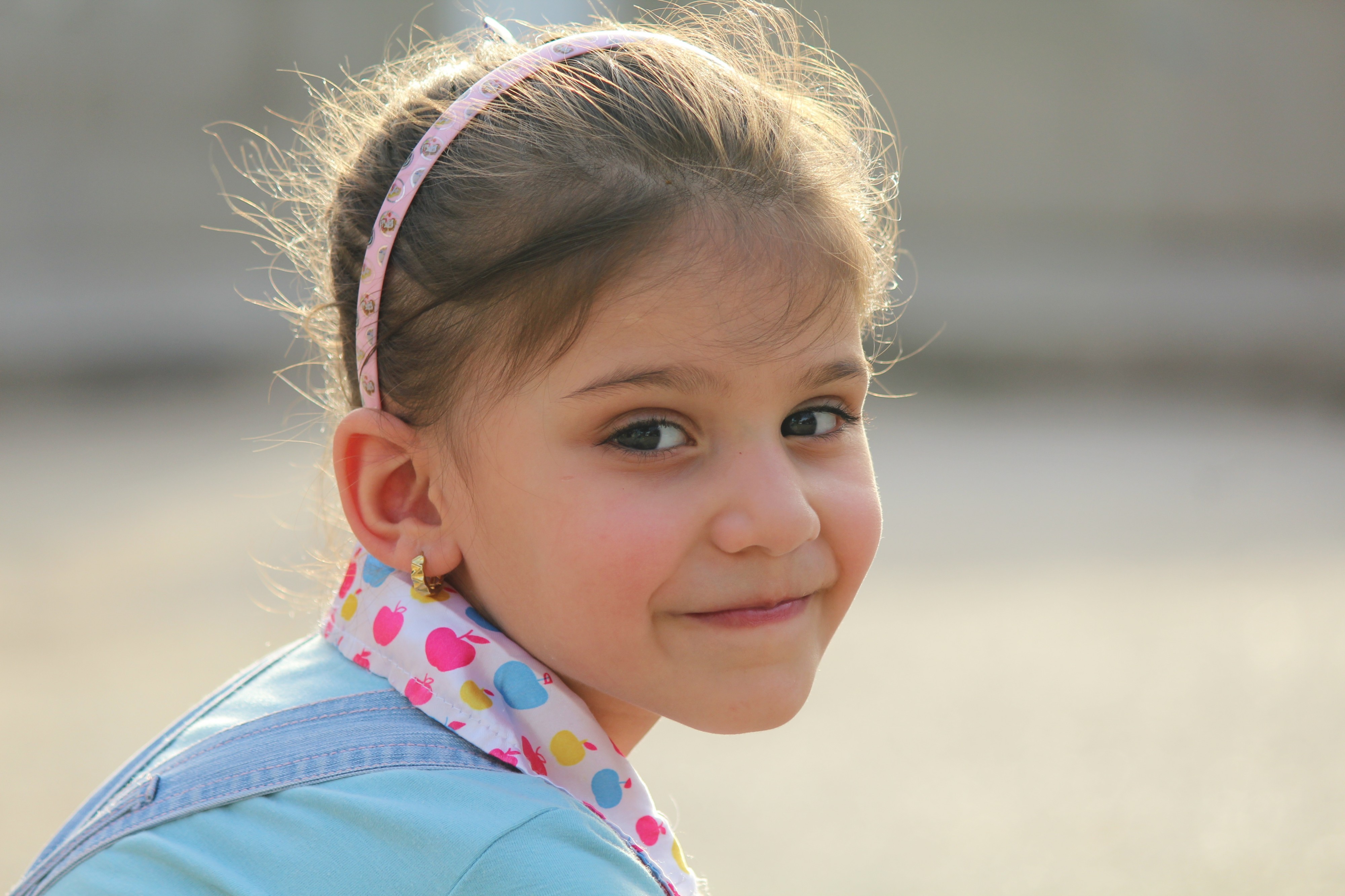 An Arab girl-883011