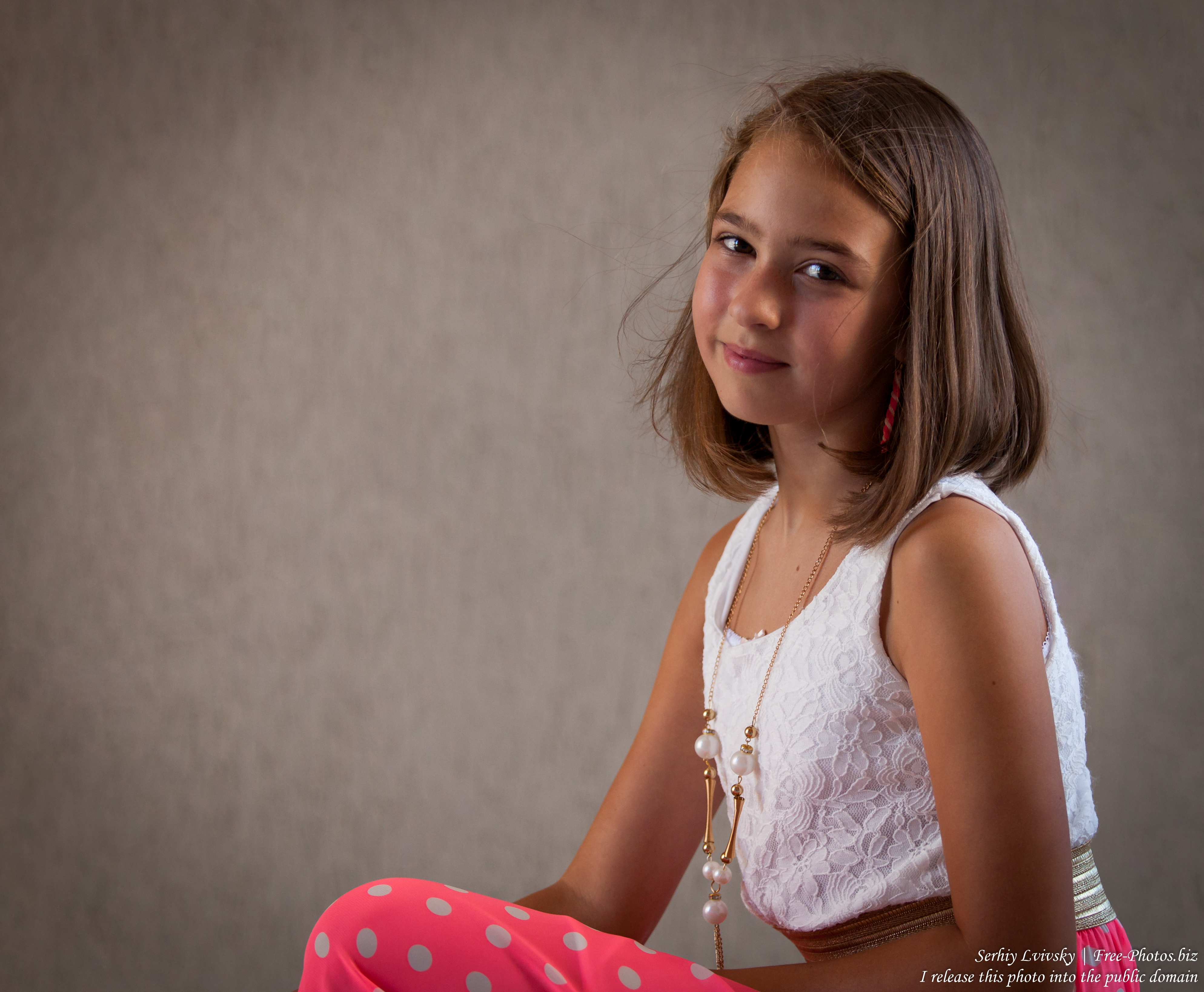 a 12-year-old girl photographed in July 2015 by Serhiy Lvivsky, picture 5