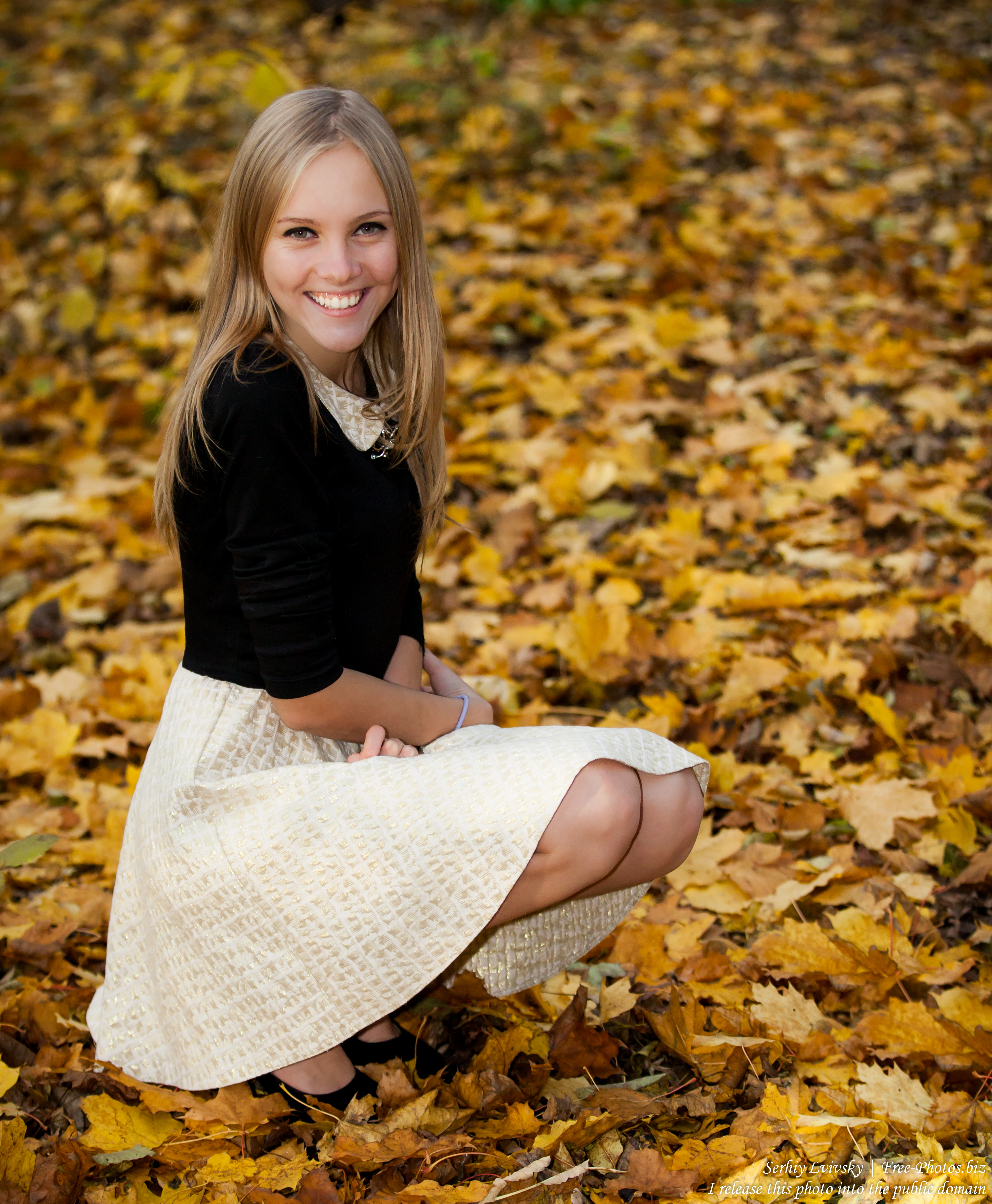 a 15-year-old blond girl photographed in October 2015 by Serhiy Lvivsky, picture 3