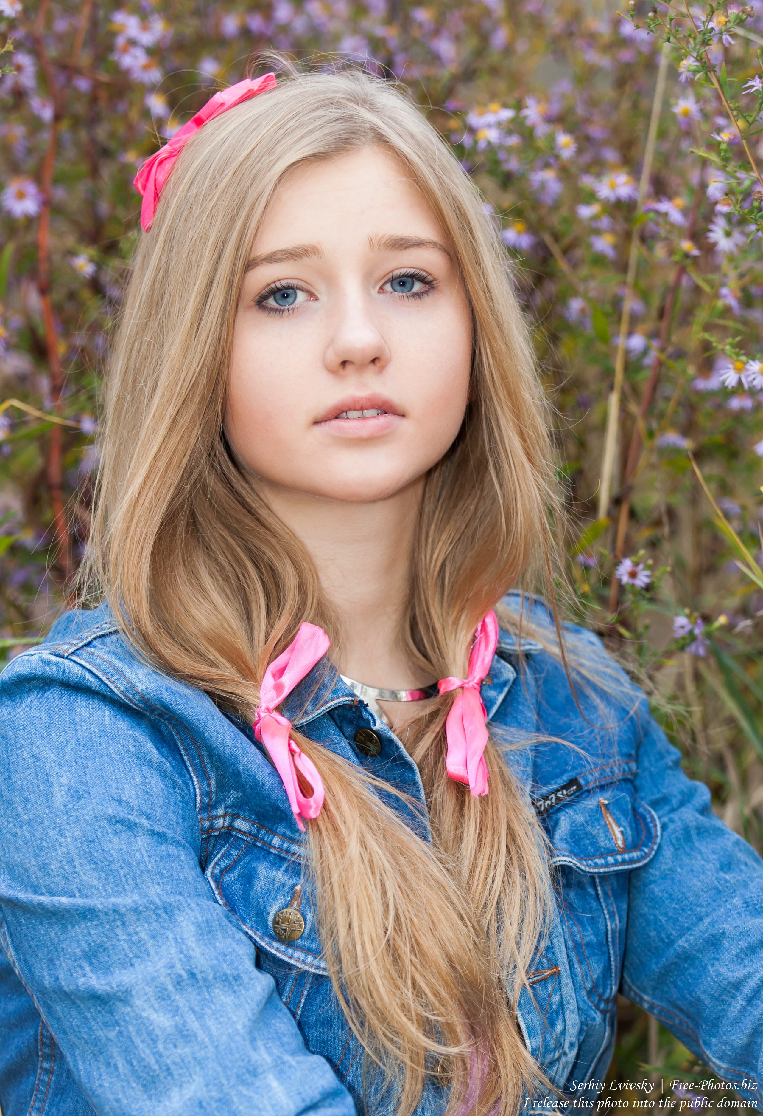 a 17-year-old natural blond girl photographed by Serhiy Lvivsky in November 2015, picture 1