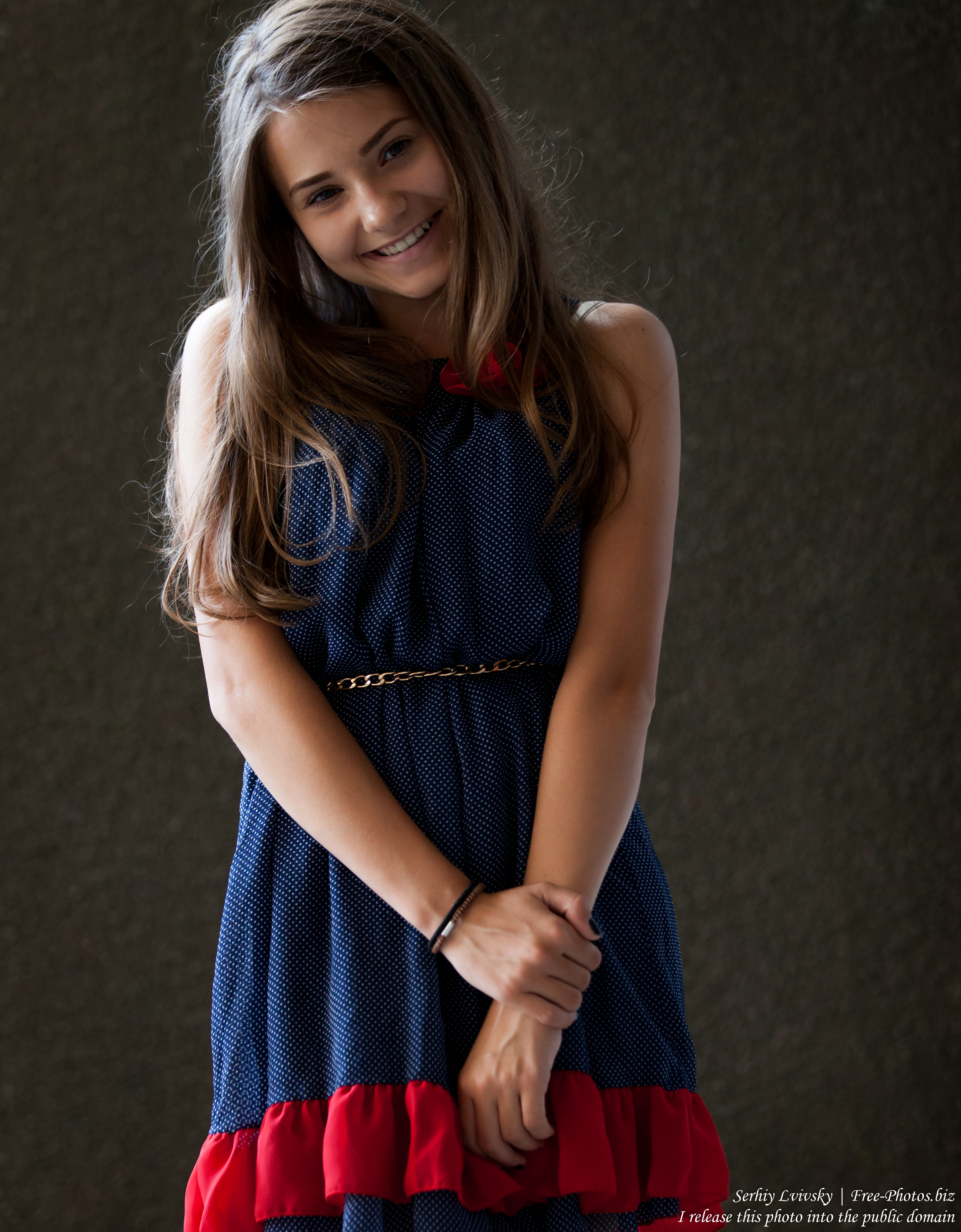 a 14-year-old brunette girl photographed in July 2015, picture 5