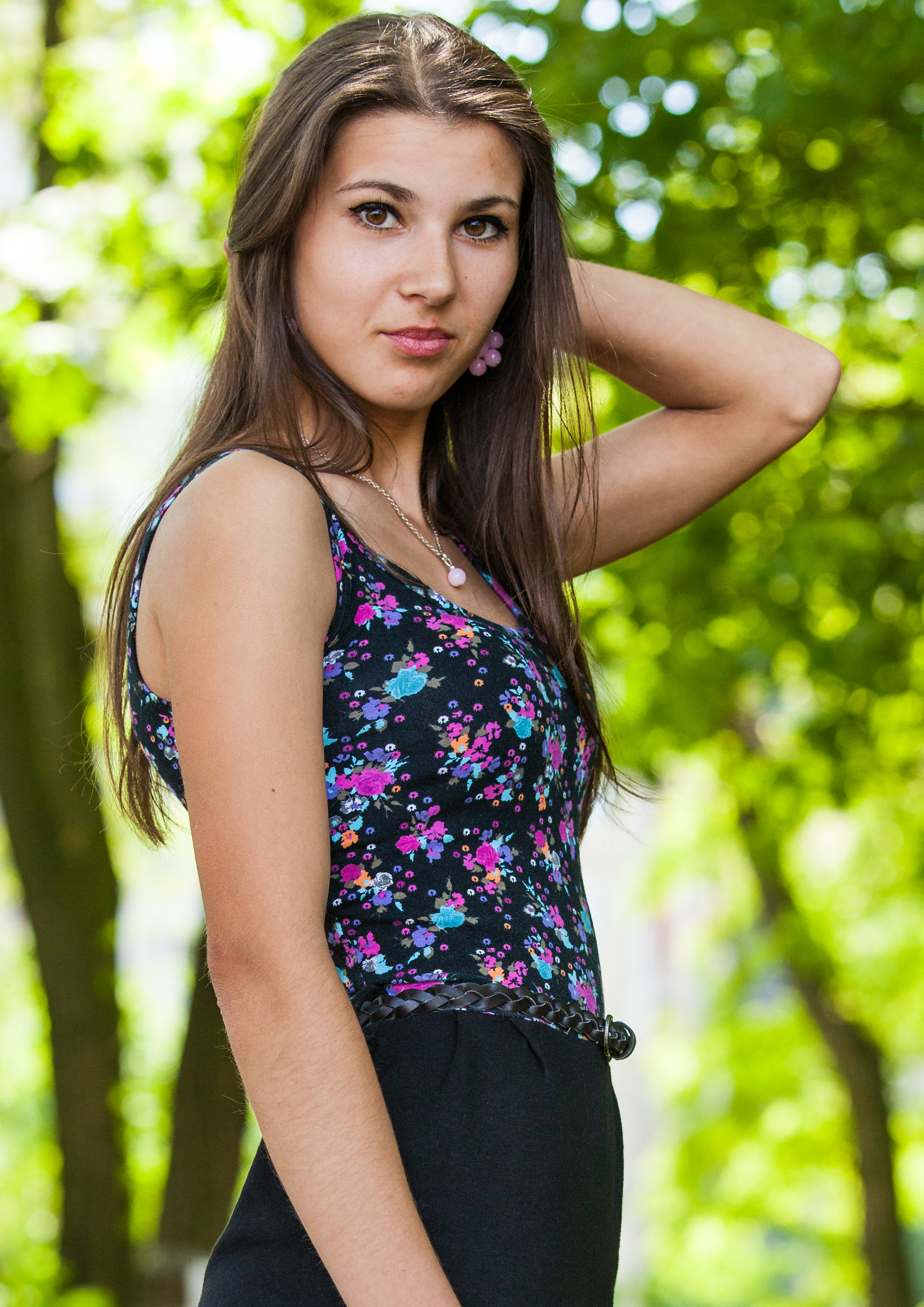 an amazingly beautiful Roman-Catholic girl photographed in May 2014, picture 17/25