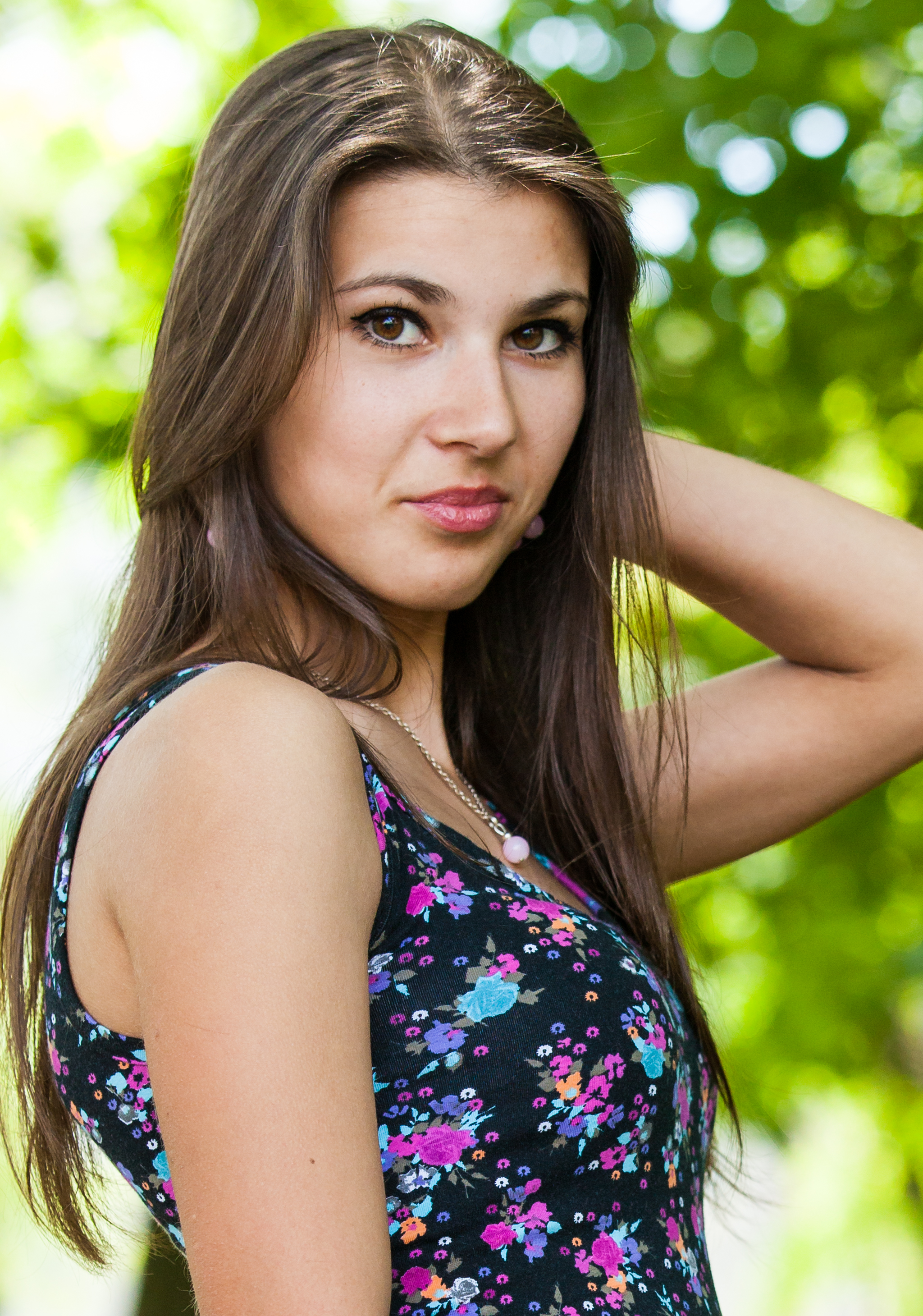 an amazingly beautiful Roman-Catholic girl photographed in May 2014, picture 23/25