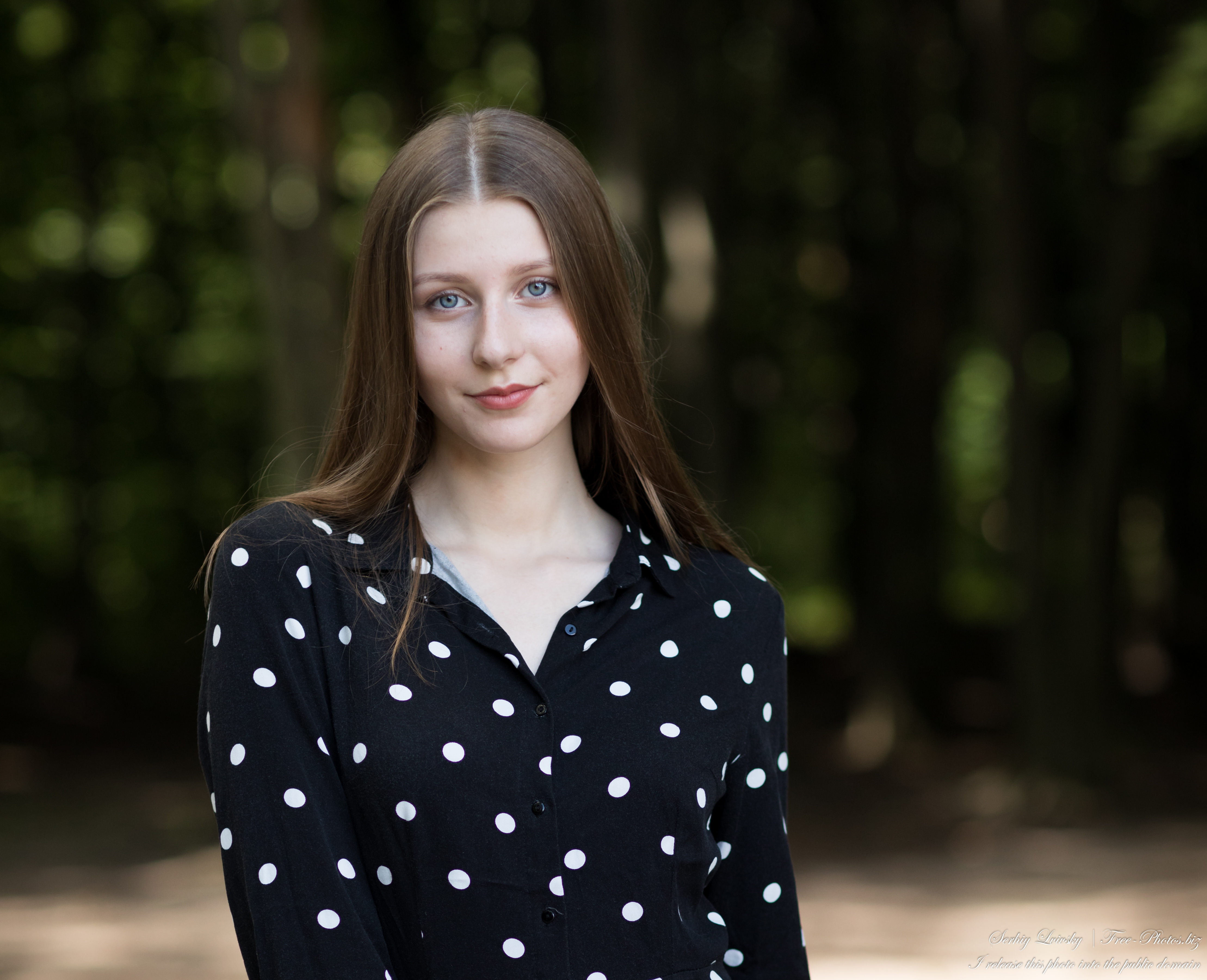 Inna - an 18-year-old natural fair-haired girl photographed in July 2020 by Serhiy Lvivsky, picture 16