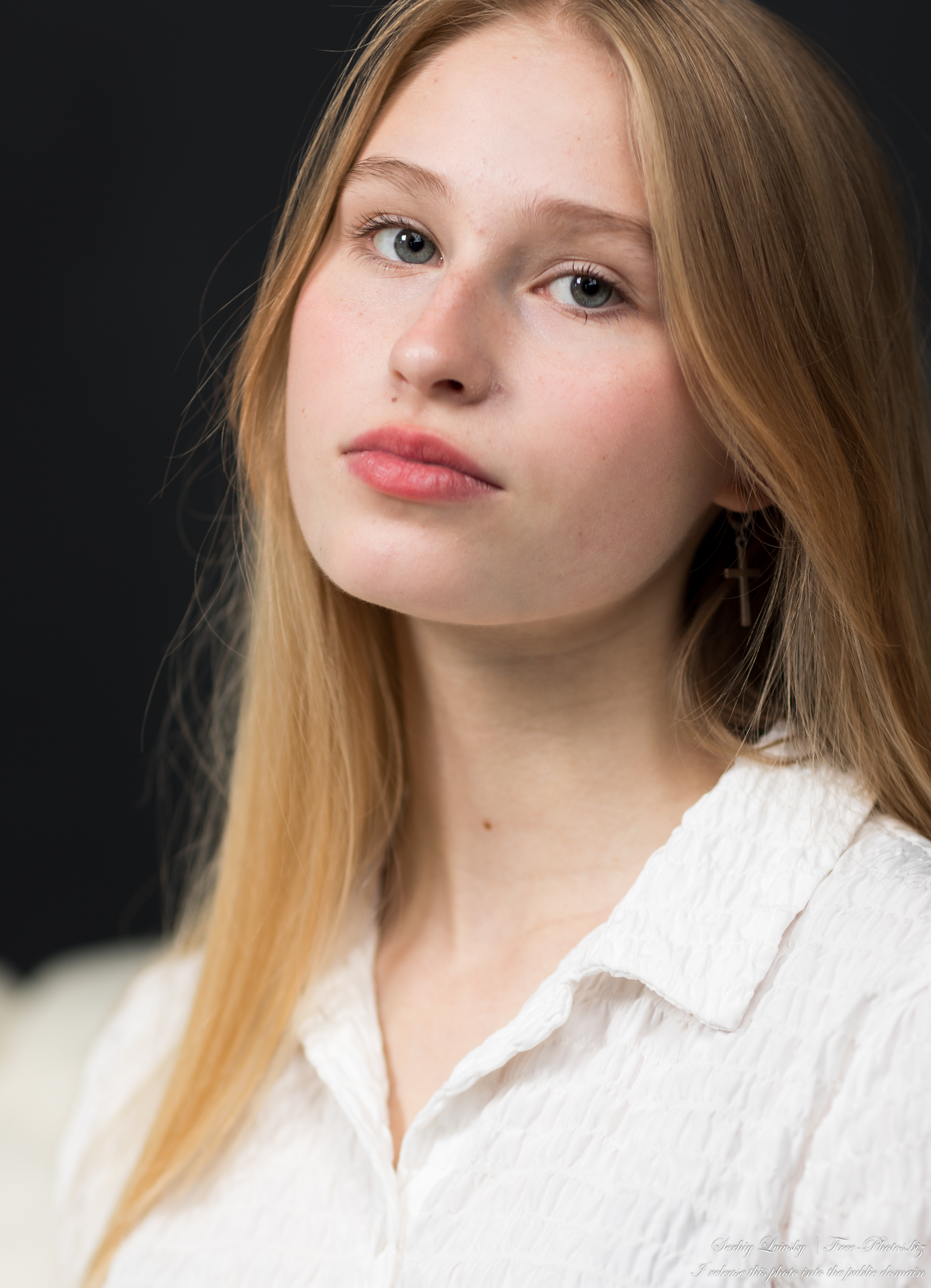 Joanna - a 15-year-old girl with natural lips and blonde hair photographed in July 2023 by Serhiy Lvivsky, picture 8