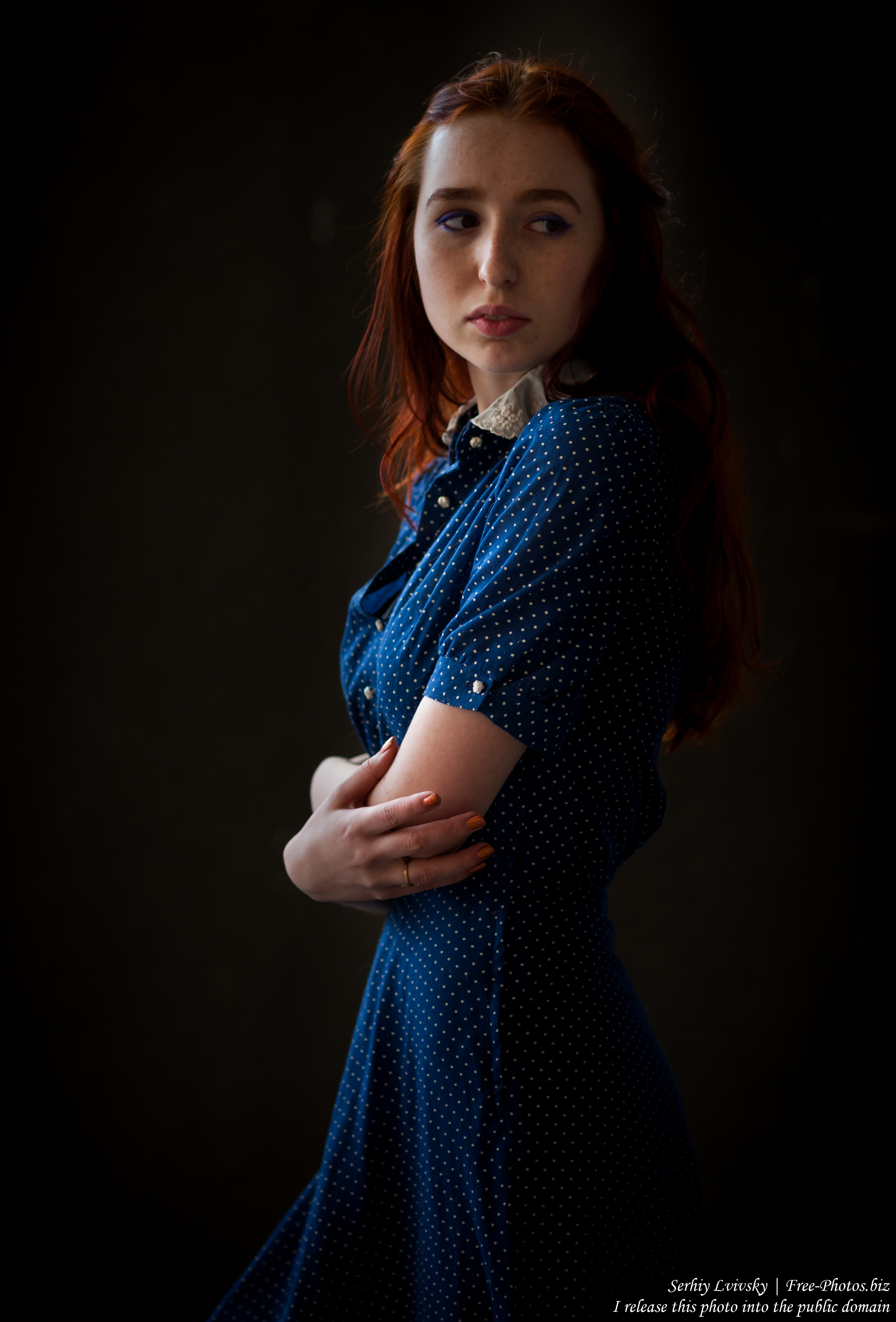 Lisa - a 19-year-old girl with natural red hair photographed in June 2017 by Serhiy Lvivsky, picture 2