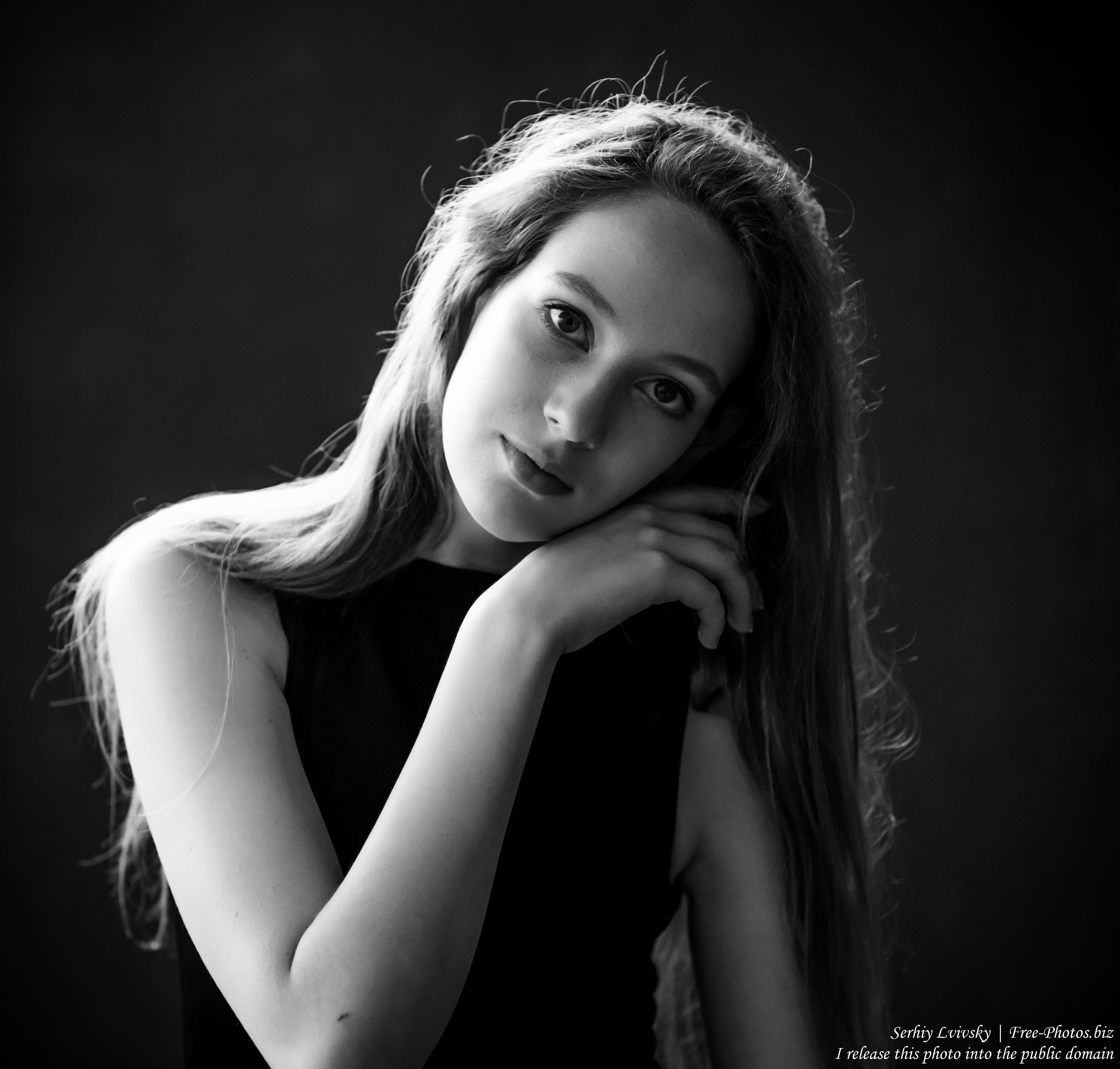 Nastia - a 16-year-old girl with natural fair hair photographed in June 2019 by Serhiy Lvivsky, picture 30