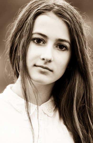 a 13-year-old brunette girl photographed in May 2015, picture 30