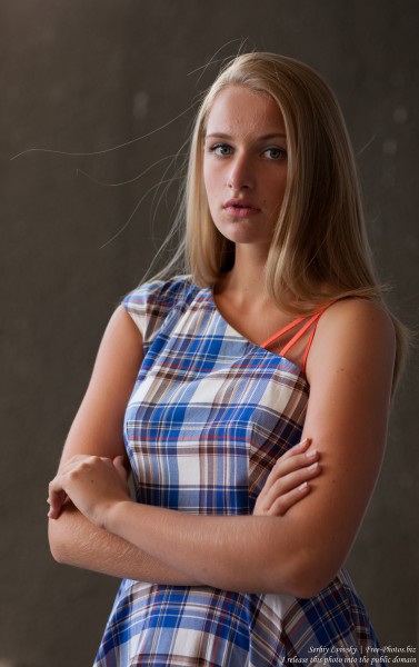 a 14-year-old natural blond girl photographed by Serhiy Lvivsky in July 2016 (unprocessed!), picture 1