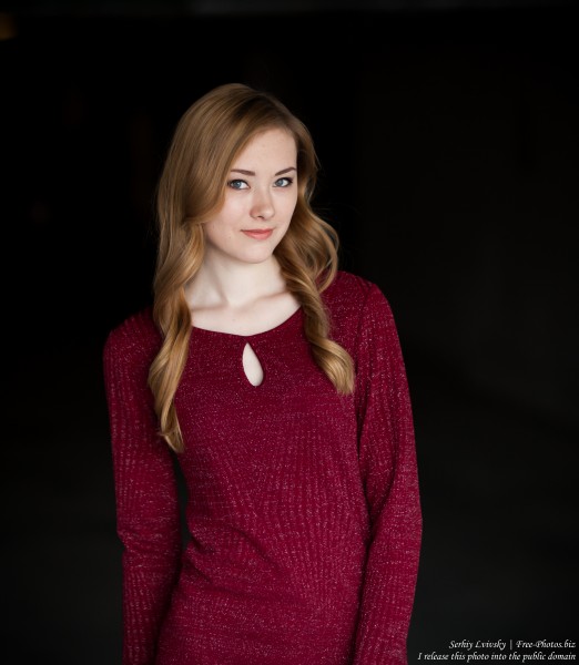 a 19-year-old girl photographed in April 2017 by Serhiy Lvivsky, picture 3
