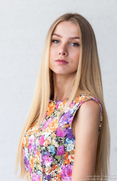 a 21-year-old natural blond girl photographed by Serhiy Lvivsky in july 2016, picture 4
