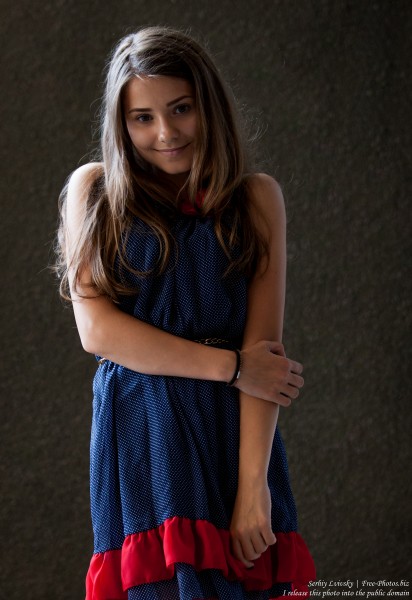 a 14-year-old brunette girl photographed in July 2015, picture 4