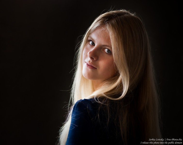 a preteen natural blond girl photographed in August 2016 by Serhiy Lvivsky, picture 8