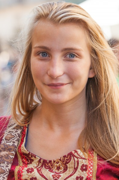 a pretty girl photographed in September 2014, picture 29