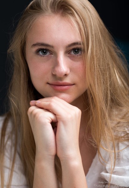 Alina - a 16-year-old natural blonde girl photographed in July 2023 by Serhiy Lvivsky, picture 2
