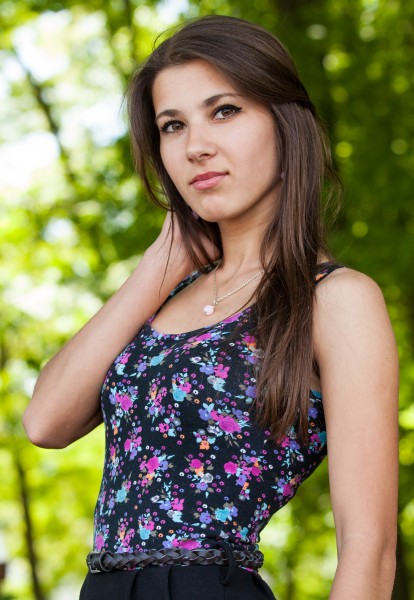 an amazingly beautiful Roman-Catholic girl photographed in May 2014, picture 8/25