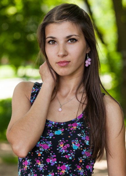 an amazingly beautiful Roman-Catholic girl photographed in May 2014, picture 15/25