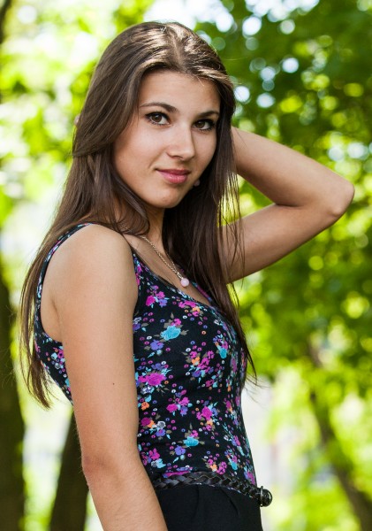 an amazingly beautiful Roman-Catholic girl photographed in May 2014, picture 20/25