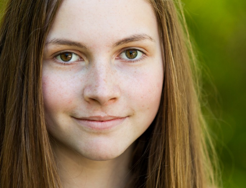 an amazingly photogenic 13-year-old girl photographed in May 2015, picture 19