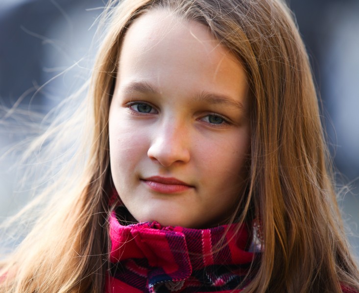an astonishingly beautiful young Catholic girl photographed in September 2013, picture 20/34