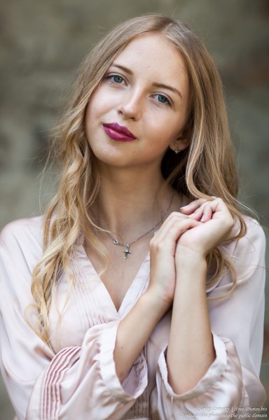Ania - a 14-year-old natural blonde girl photographed by Serhiy Lvivsky in August 2017, picture 31