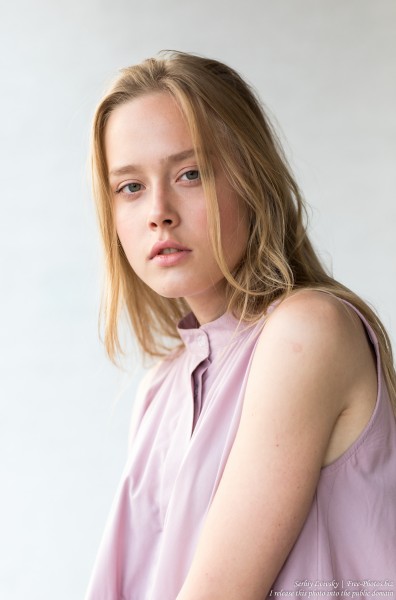 Ania - an 18-year-old natural blonde girl photographed in June 2019 by Serhiy Lvivsky, picture 26