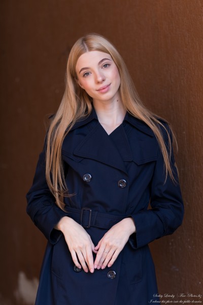 Anna - an 18-year-old girl photographed in October 2020 by Serhiy Lvivsky, picture 10