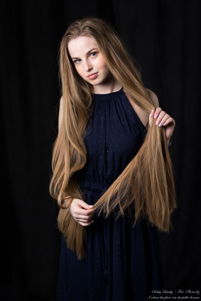 Diana - a 20-year-old girl with natural blonde long hair photographed in May 2023 by Serhiy Lvivsky, picture 2