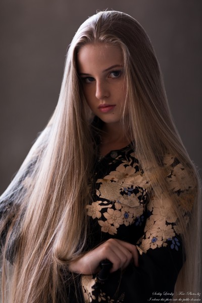 Diana - an 18-year-old natural blonde girl photographed in August 2020 by Serhiy Lvivsky, picture 50