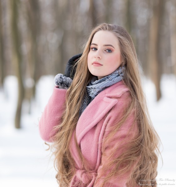 Diana - an 18-year-old natural blonde girl photographed in February 2021 by Serhiy Lvivsky, picture 21