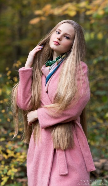 Diana  - an 18-year-old natural blonde girl photographed in October 2020 by Serhiy Lvivsky, picture 26