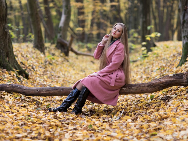 Diana  - an 18-year-old natural blonde girl photographed in October 2020 by Serhiy Lvivsky, picture 30
