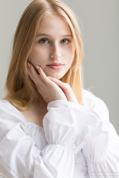 Joanna - a 15-year-old girl with natural big lips and natural blonde hair photographed in August 2023 by Serhiy Lvivsky, picture 17