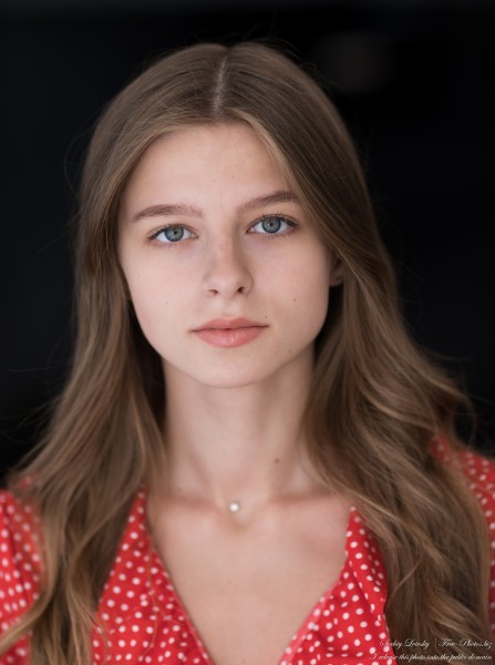 Juliana - a 17-year-old fair-haired creation of God photographed by Serhiy Lvivsky in September 2020, picture 17