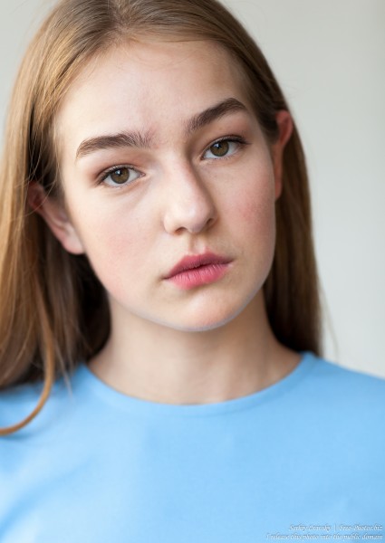 Justyna - a 16-year-old fair-haired girl photographed in June 2018 by Serhiy Lvivsky, picture 5