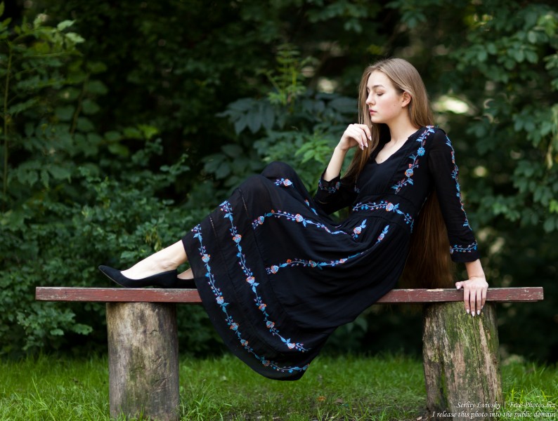 Justyna - a 16-year-old fair-haired girl photographed in June 2018 by Serhiy Lvivsky, picture 18