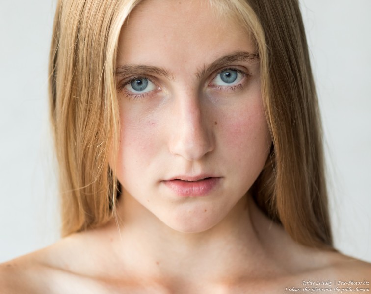 Katia - a 16-year-old natural blonde girl with blue eyes photographed in June 2019 by Serhiy Lvivsky, picture 4