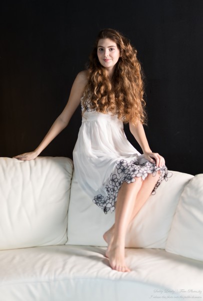 Kornelia - a 15-year-old girl with curly hair photographed in March 2023 by Serhiy Lvivsky, picture 17