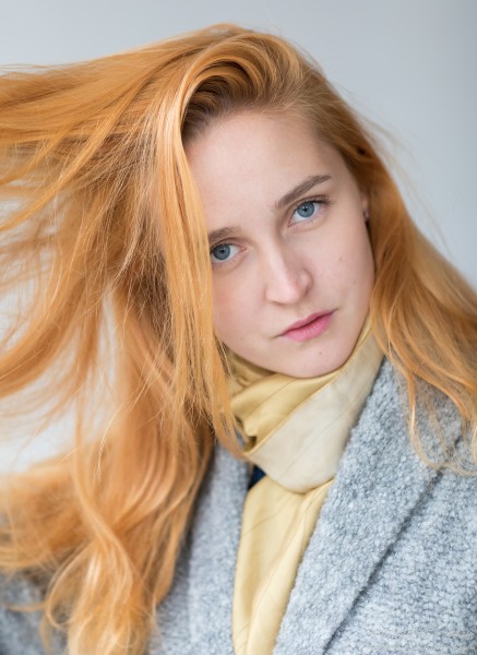 Ksenia - a 25-year-old girl with blue eyes and dyed hair photographed in November 2021 by Serhiy Lvivsky, portrait 1