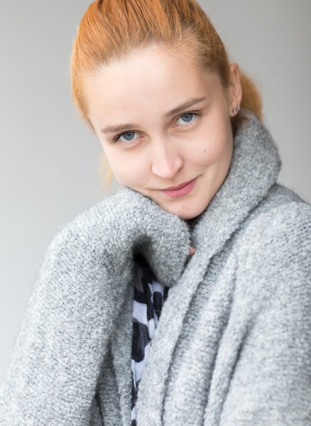 Ksenia - a 25-year-old girl with blue eyes and dyed hair photographed in November 2021 by Serhiy Lvivsky, portrait 5