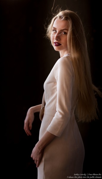 Lila - a 21-year-old natural blond girl photographed in May 2017 by Serhiy Lvivsky, picture 3