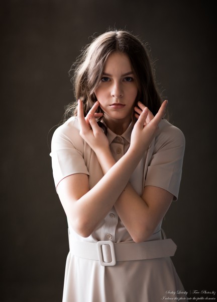 Nastia - a 15-year-old girl photographed in June 2020 by Serhiy Lvivsky, portrait 11