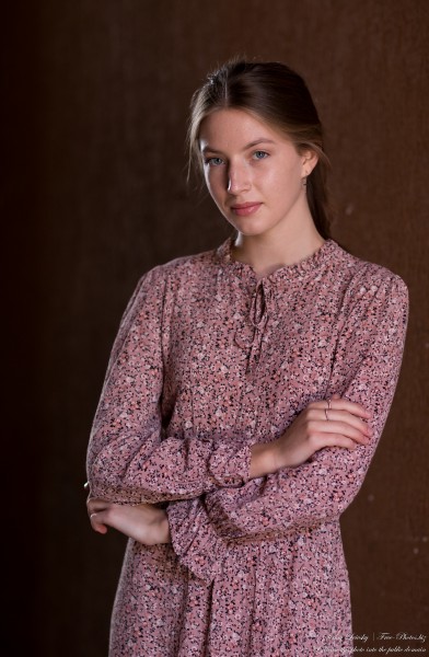 Sophia - a 17-year-old fair-haired girl photographed by Serhiy Lvivsky in September 2020, picture 31