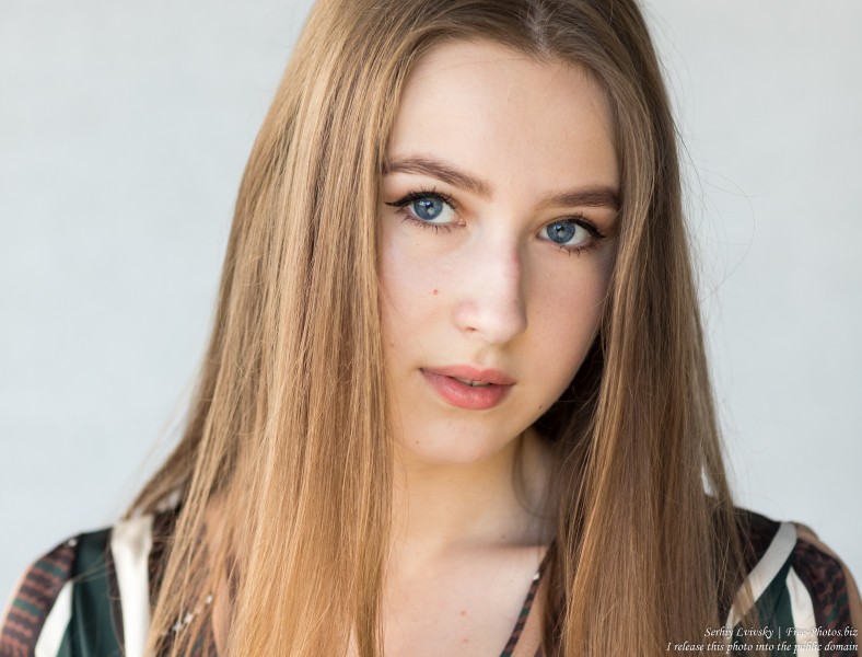 Vika - a 17-year-old girl with blue eyes and natural fair hair photographed in June 2019 by Serhiy Lvivsky, picture 9