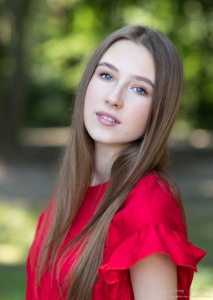 Vika - an 18-year-old girl with blue eyes and natural fair hair - photographed by Serhiy Lvivsky in July 2020, picture 12