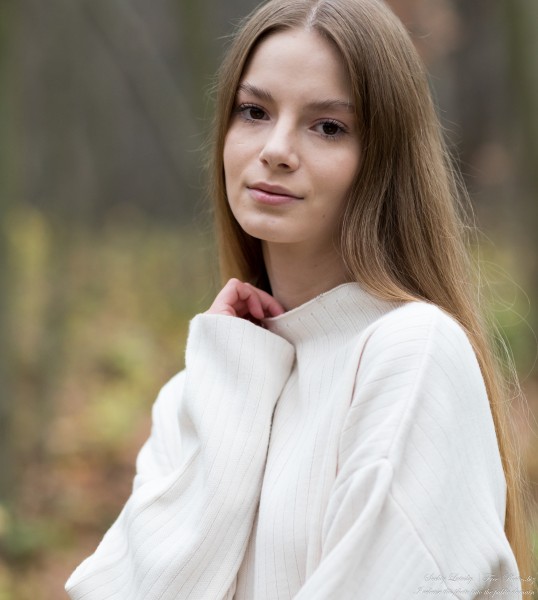 Vika - an 18-year-old God's creation with natural fair hair, photographed by Serhiy Lvivsky in November 2022, picture 28