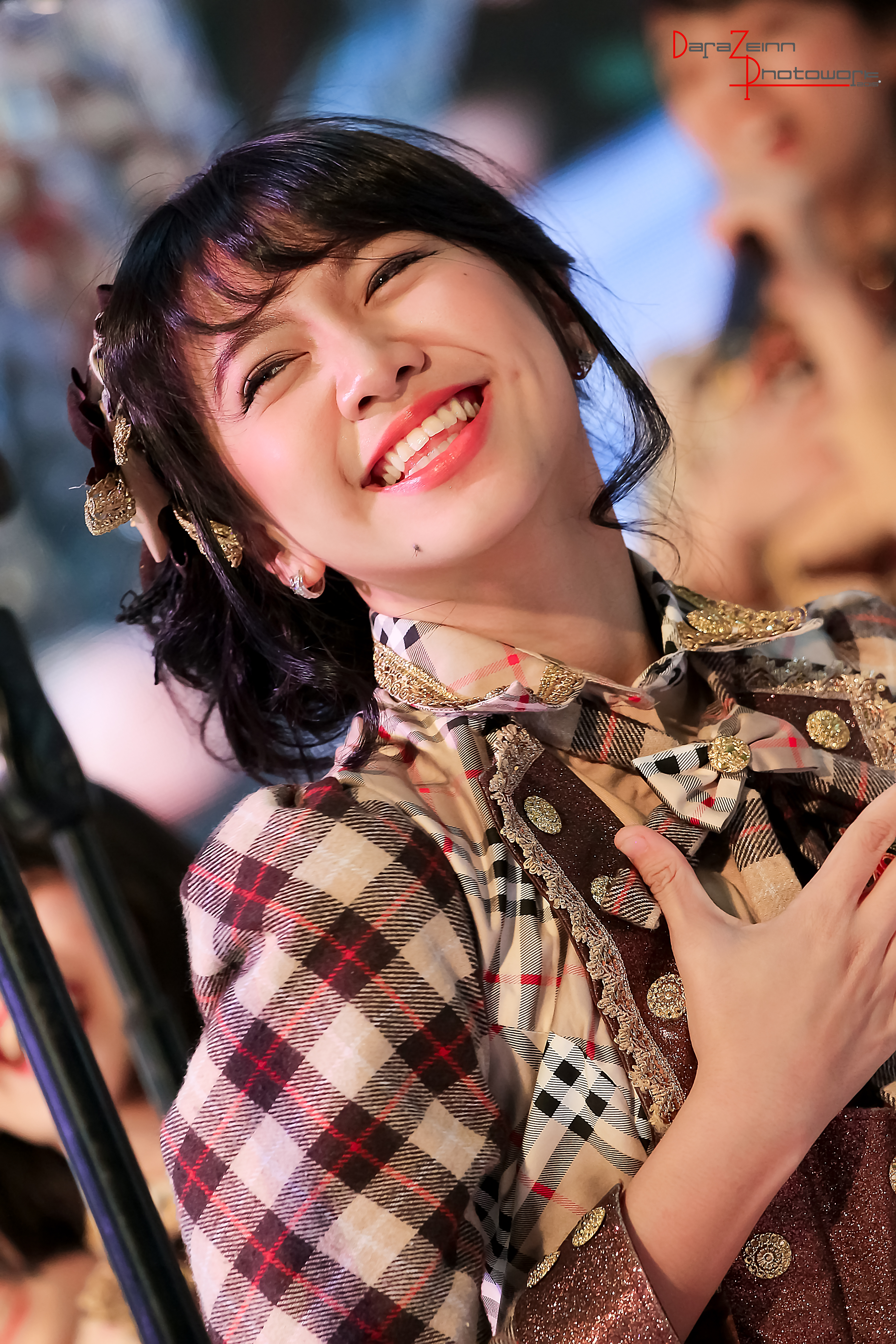 Shania Junianatha (24537131091)