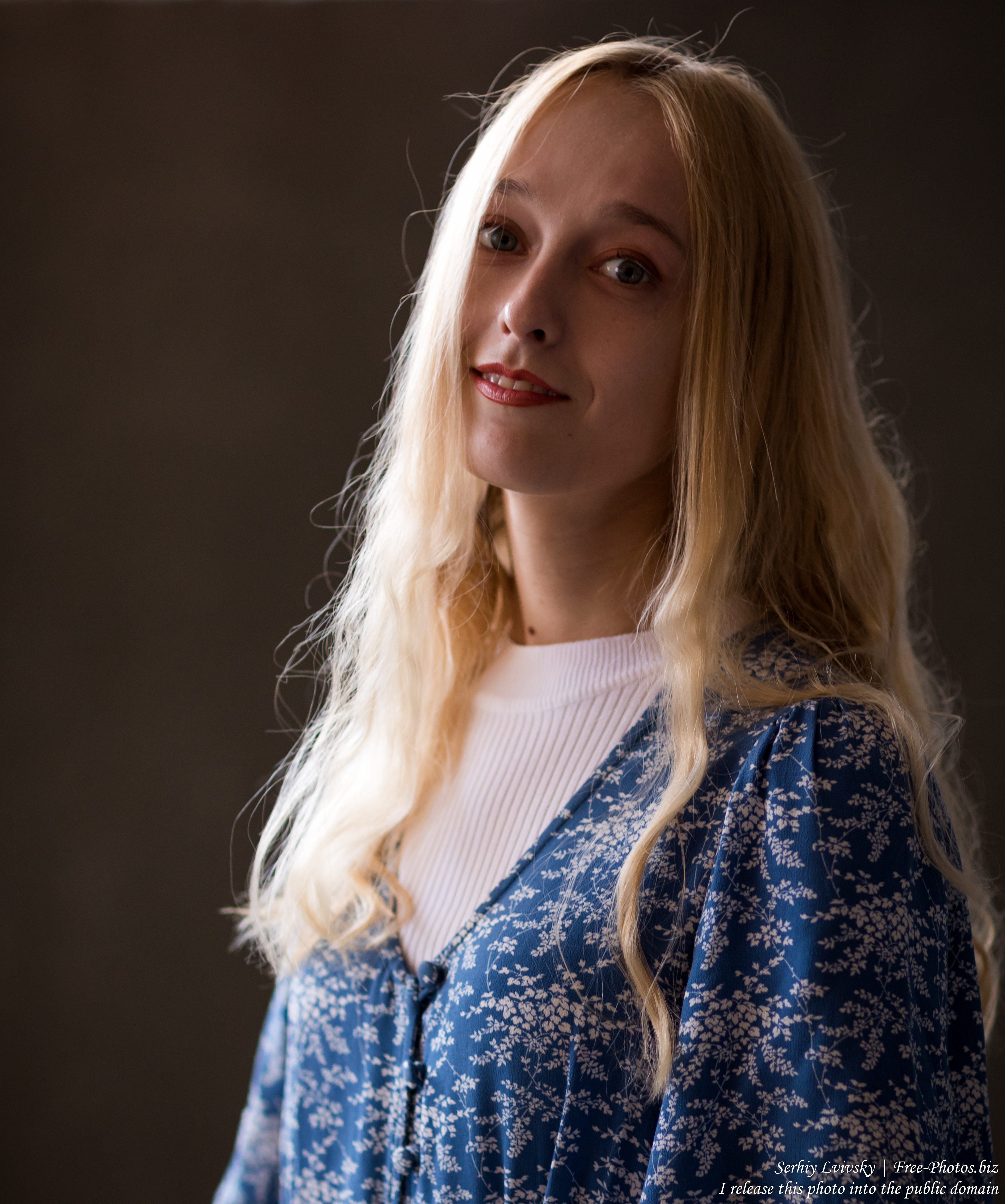 Sonya - a 21-year-old natural blonde girl photographed in July 2019 by Serhiy Lvivsky, picture 8
